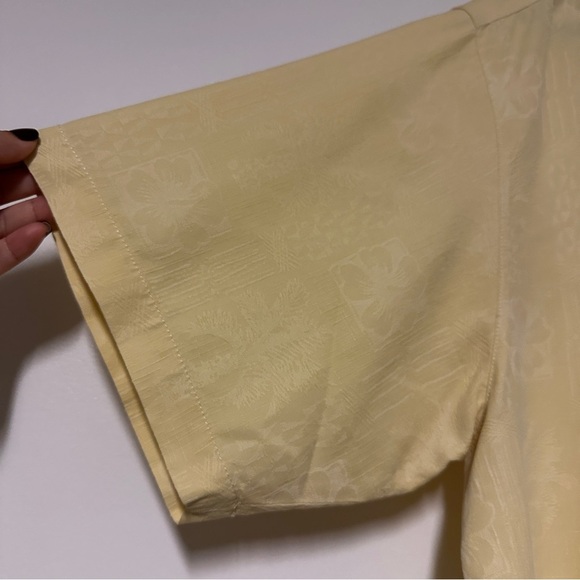 Tommy Bahama Silk Short Sleeve Hawaiian Yellow Button Down Shirt Size XL - Picture 5 of 7